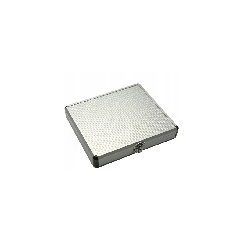 Satz mit 11 gelöteten Messern 12x12