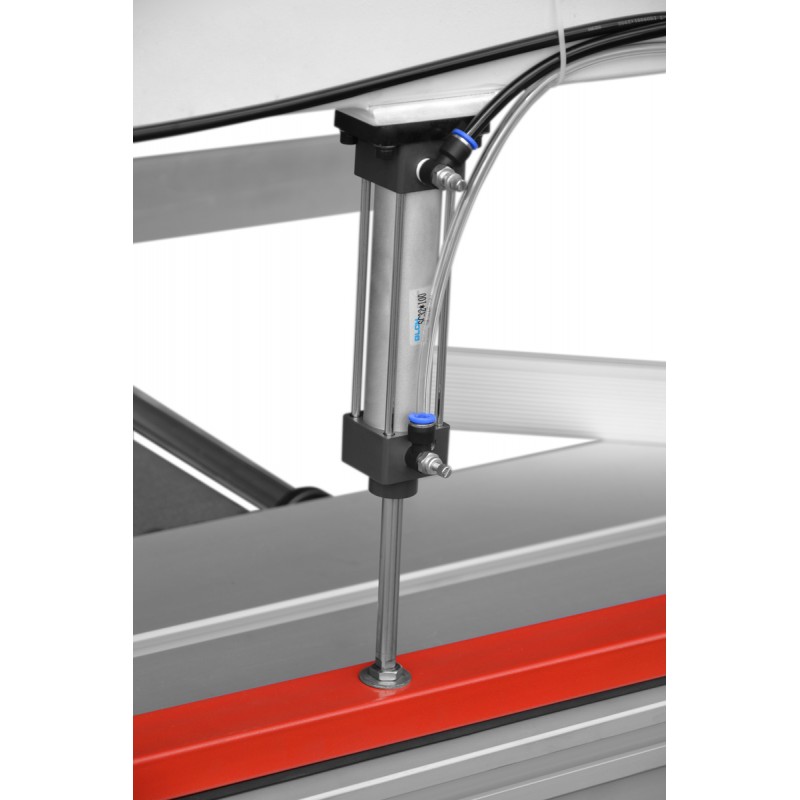 Zweiteiliger pneumatischer Niederhalter für Formatsäge 3200mm – Spannleiste