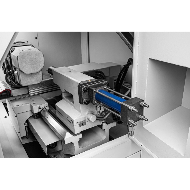 CNC-Drehmaschine CORMAK CKT360x750 mit manuellem Futter Siemens Sinumerik