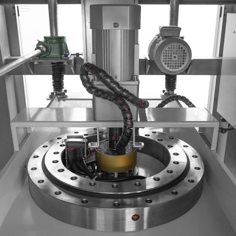Automatische Entgrat- und Schleifmaschine für Metall CORMAK SG1000