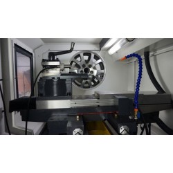 CNC-Drehmaschine CORMAK für die Renovierung von Aluminiumfelgen 32 Zoll