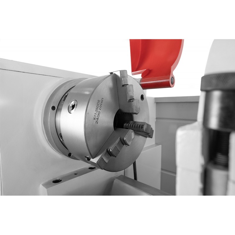 Konventionelle Universaldrehmaschine CORMAK TORNADO 460x1500 + Drehmeißel + mitlaufende Spitze