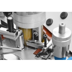 Halbautomatische Kantenanleimmaschine CORMAK EBM360B für gerade und geschwungene Kanten