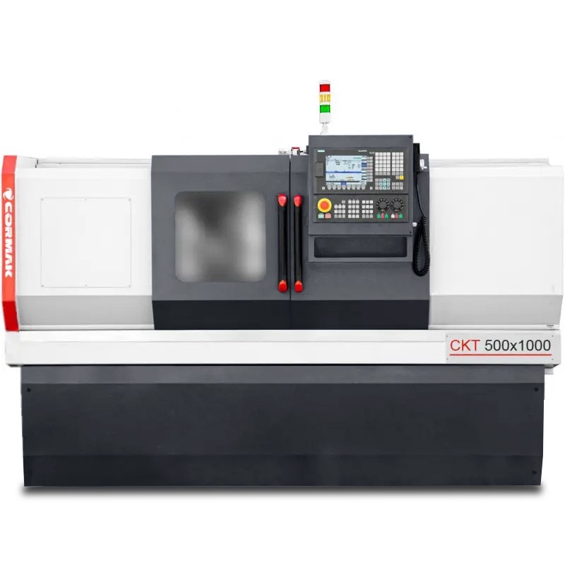 CNC-Drehmaschine CORMAK 500x1000 mit manuellem Futter und Steuerung SIEMENS SINUMERIK