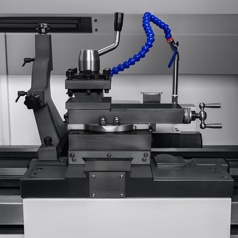 Konventionelle Drehmaschine CORMAK EASY NC 500x1500