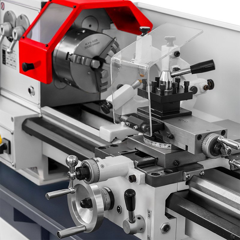 Konventionelle Universaldrehmaschine CORMAK TYTAN 210x520 230V + Satz Drehmeißel | Hersteller CORMAK