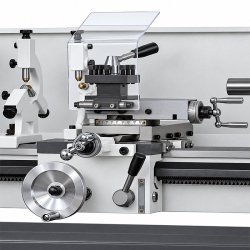 Konventionelle Universaldrehmaschine CORMAK TYTAN 210x520 230V + Satz Drehmeißel + Untergestell | CORMAK