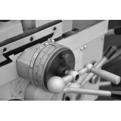 Universaldrehmaschine CORMAK 500 x 1000/65, konventionell + Drehmeißel + mitlaufende Spitze