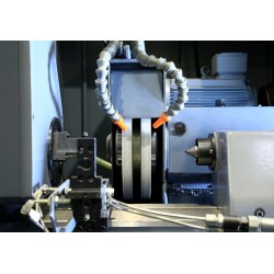 CNC-Rundschleifmaschine CORMAK MSC2000 für Wellen