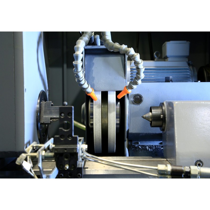 CNC-Rundschleifmaschine CORMAK MSC2000 für Wellen