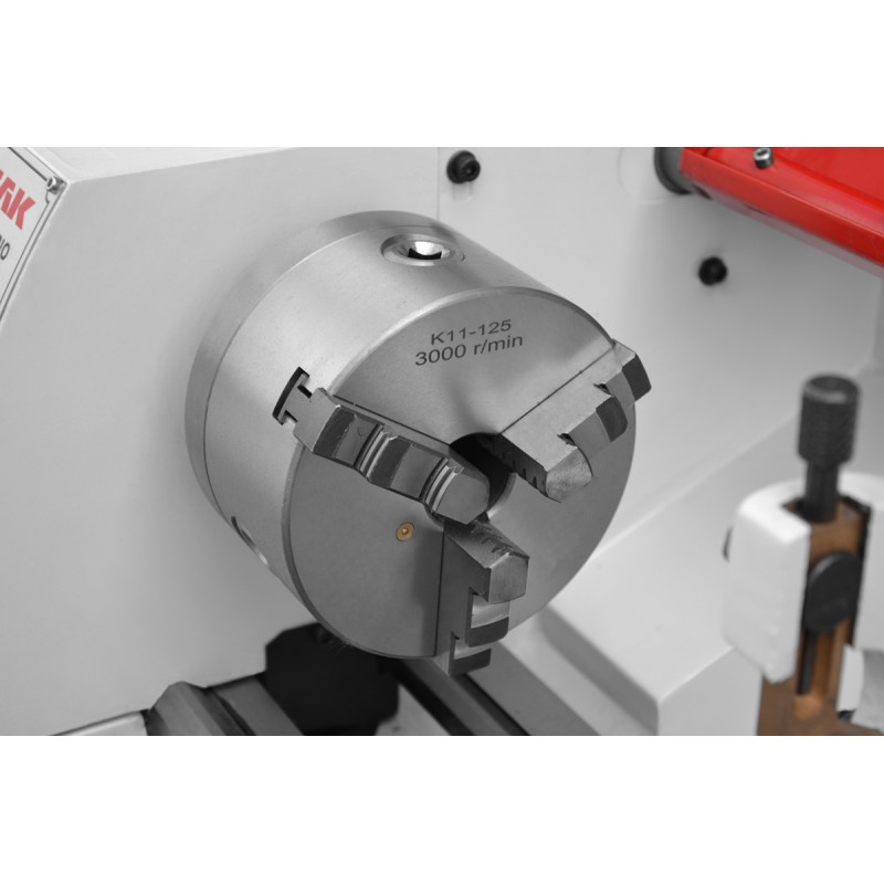 Konventionelle Universaldrehmaschine CORMAK TYTAN 250x750 Vario 230V mit Untergestell